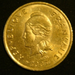 100 франков 2003 год Французская Полинезия